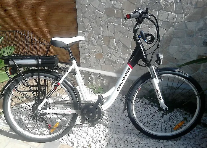 Yvonne Апартаменты Трогир