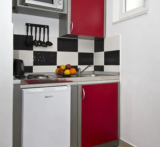 Yvonne * Трогир