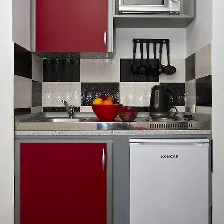 Yvonne 아파트 트로기르