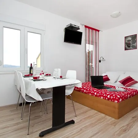 Apartament Yvonne