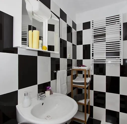 Yvonne Apartment Trogir